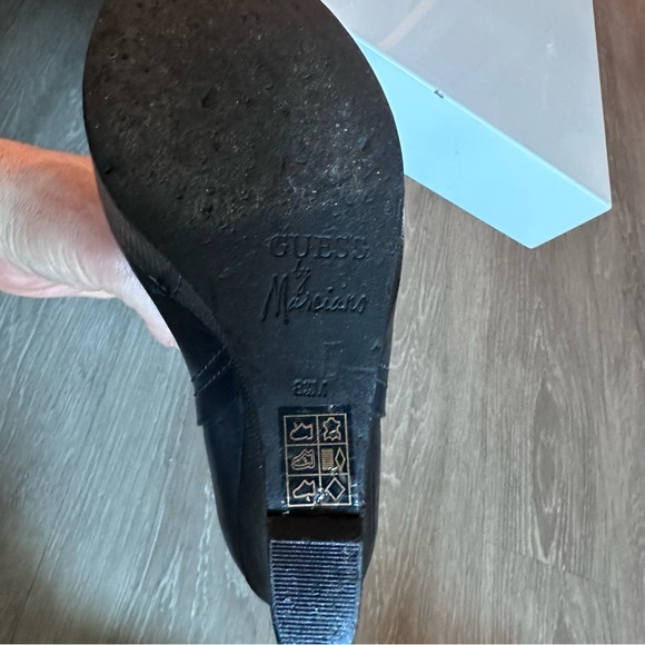 Guess by Marciano Bootie - Picture 4 of 11